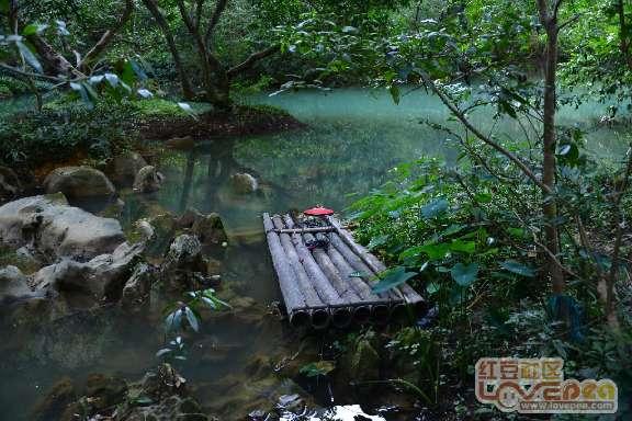 逃离春雨下的房子