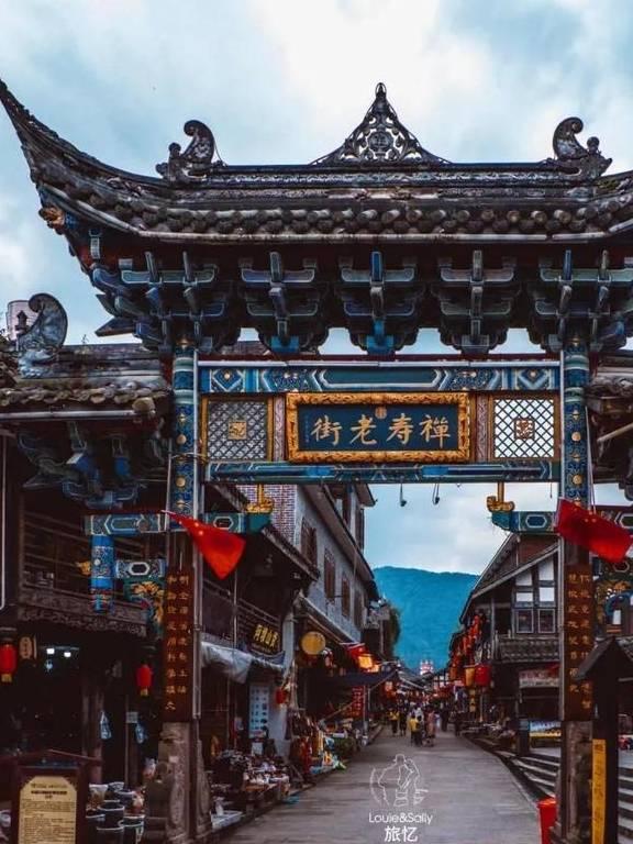 《青春有你2》鞠婧祎突然出现,仅1秒钟的镜头,令全网男粉沸腾